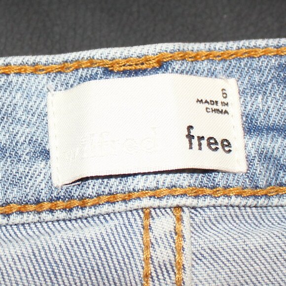 Aritzia Wilfred Free Medium Wash Raw Step Hem Denim Jean Skirt Size 6 - Picture 6 of 8